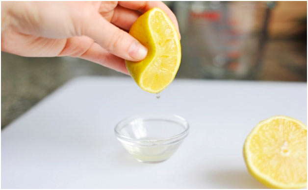 добавить лимонного сока