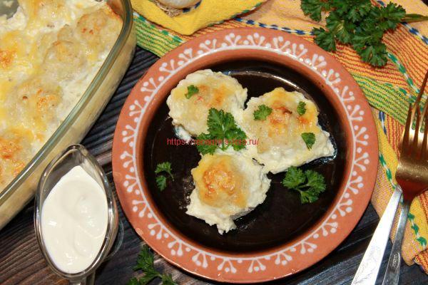 куриные котлетки с соусом