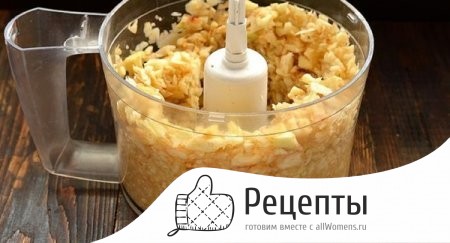 Моем, очищаем и измельчаем яблоки 1499022860_abrikosovoe-povidlo-29