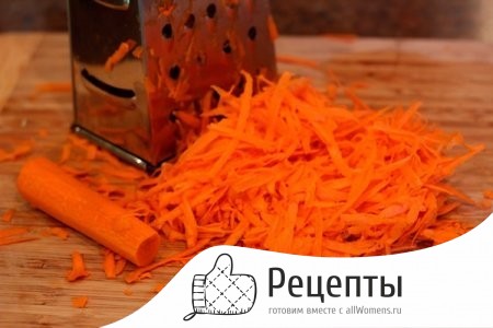 Натираем морковь на терке 1504707067_salat-uncle-bens-iz-kabachkov-na-zimu-14