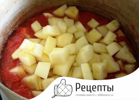 Кладем в соус кабачки и варим 1504707071_salat-uncle-bens-iz-kabachkov-na-zimu-24