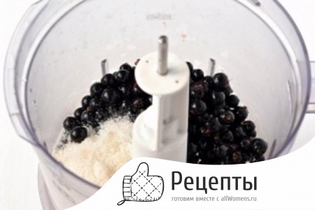 1495774115_varene-iz-chernoy-smorodiny-na-zimu-29