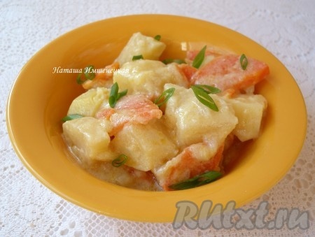 Тушеный картофель в сметане