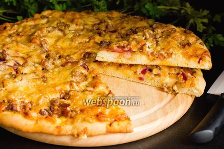 Фото рецепта Пицца с фаршем и сыром