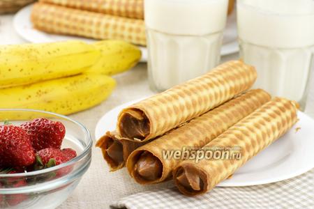 Фото рецепта Вафельные трубочки со сгущёнкой