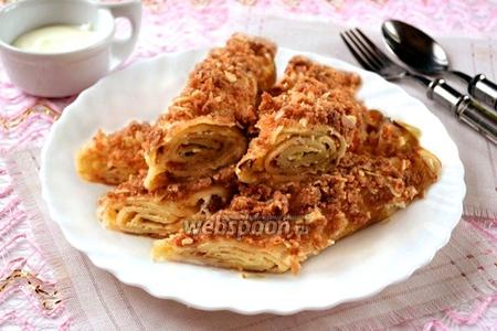 Фото рецепта Блинные рулетики с творогом и крошкой