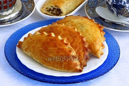 Фото рецепта Пирожки «Гребешки» с печенью и яйцами печёные