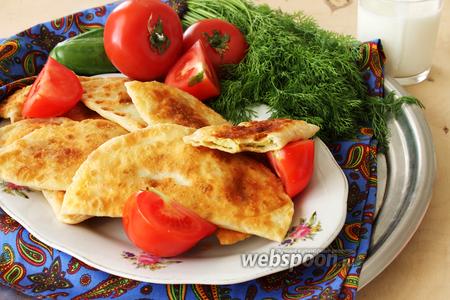 Фото рецепта Чебуреки с картошкой