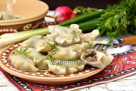 Фото рецепта Вареники с куриными сердечками и укропом