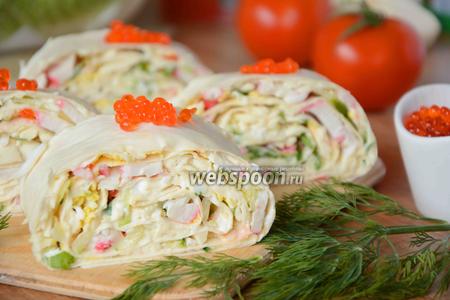 Фото рецепта Лаваш с красной икрой и крабовыми палочками