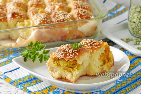 Фото рецепта Пирожки с горохом в духовке