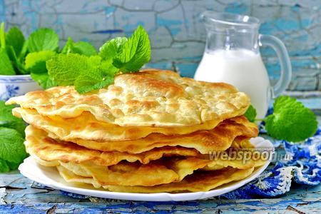 Фото рецепта Лепёшки на сметане на сковороде
