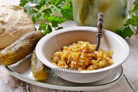 Фото рецепта Начинка из солёных огурцов для пирожков