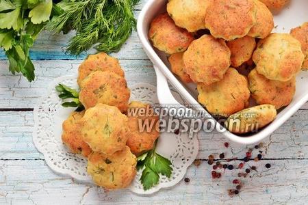 Фото рецепта Печенье с творогом, зеленью и нутовой мукой