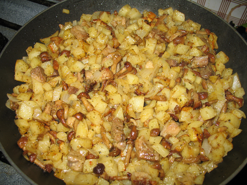 жареные опята с картошкой