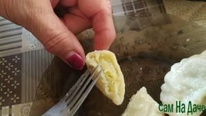 сало внутри растопится и впитается в картошку. сало внутри растопится и впитается в картошку.