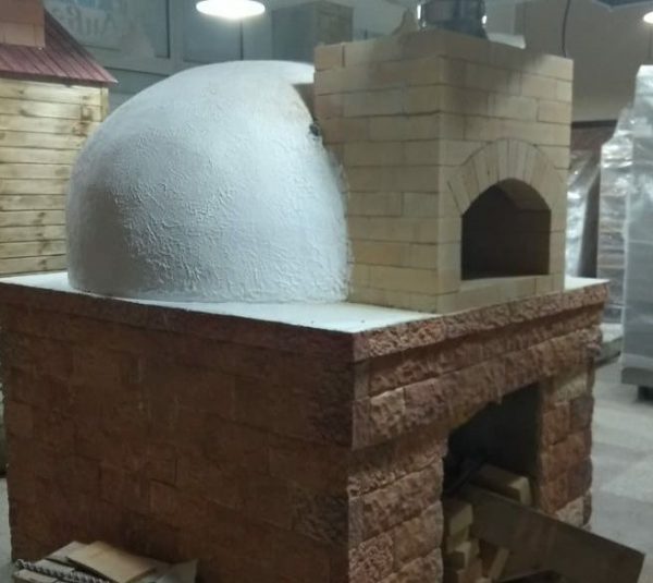Такая печь позволяет готовить разные блюда