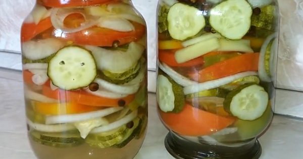 salat-assorti-ogurcy-pomidory-perec-luk-na-zimu_1486661682_ogv2_og salat-assorti-ogurcy-pomidory-perec-luk-na-zimu_1486661682_ogv2_og