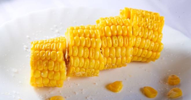 Вареная кукуруза - простые и необычные рецепты