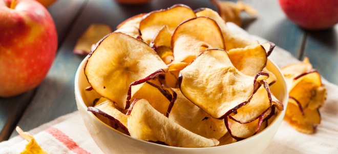 Сушеные чипсы из яблок