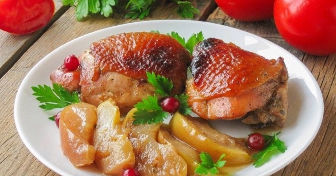 Куриные бедра в духовке – рецепт с картошкой, рисом, сыром, гречкой, макаронами и грибами