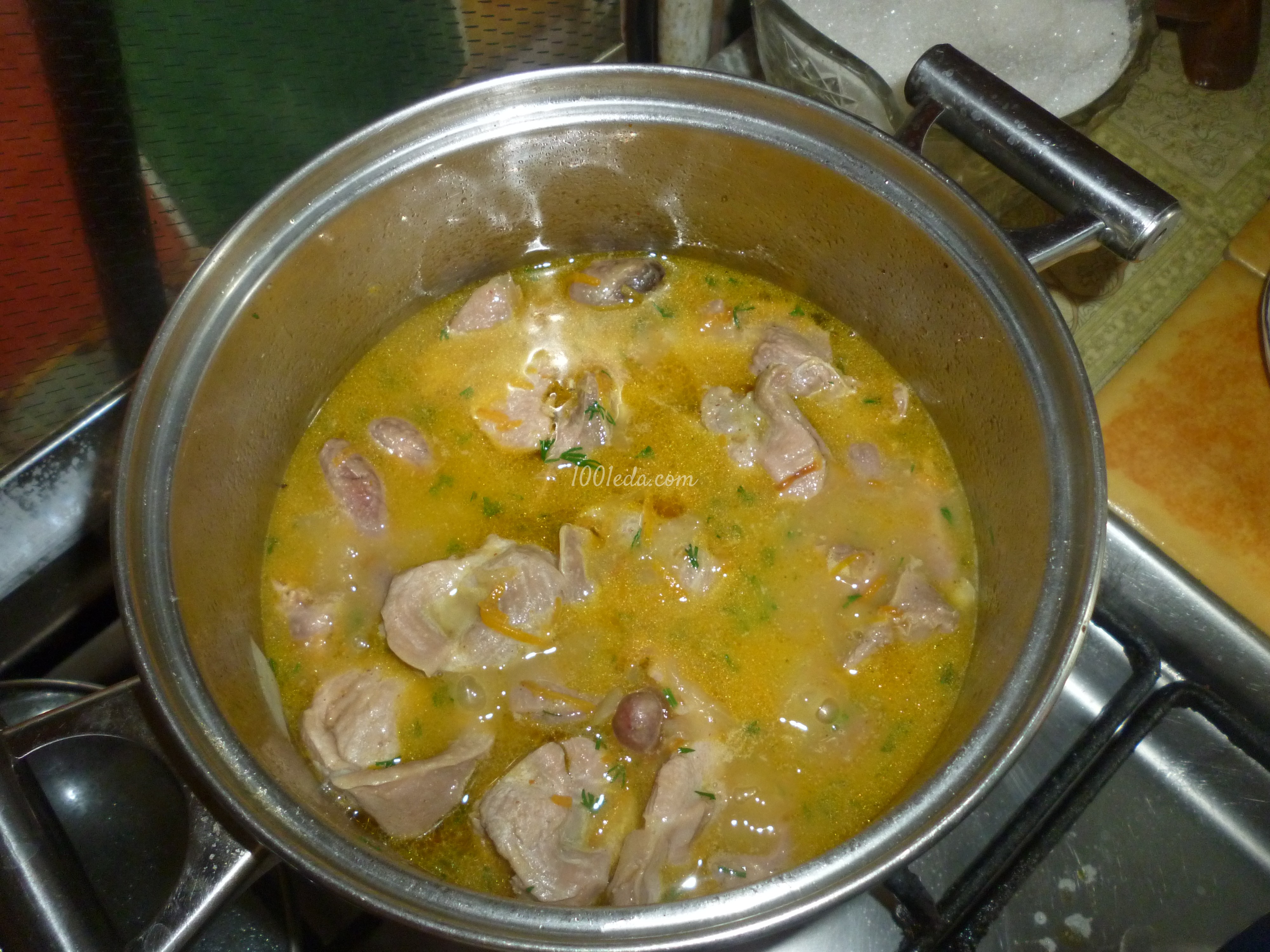 Куриные желудки с сердечками в собственном соке: рецепт с пошаговым фото - Шаг №6 Куриные желудки с сердечками в собственном соке: рецепт с пошаговым фото - Шаг №6