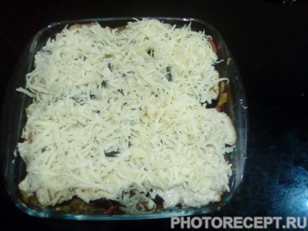 Фото рецепта - Запеченные баклажаны с картофелем и сыром - шаг 16