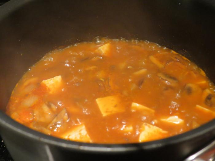 баклажаны тушеные с овощами в сметане