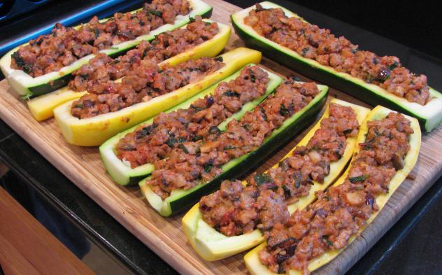кабачки фаршированные мясом в духовке