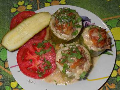 как фаршировать кабачки мясом