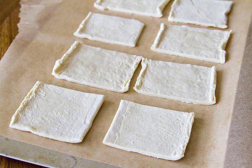 слойки с сыром из готового слоеного теста в духовке