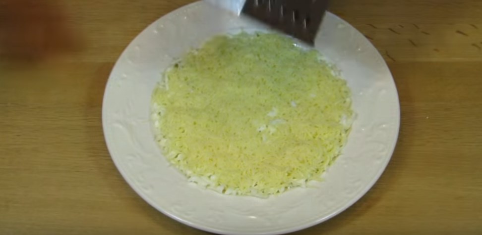 Салат з крабових паличок і кукурудзою за класичним рецептом. Дуже смачні рецепти крабового салату