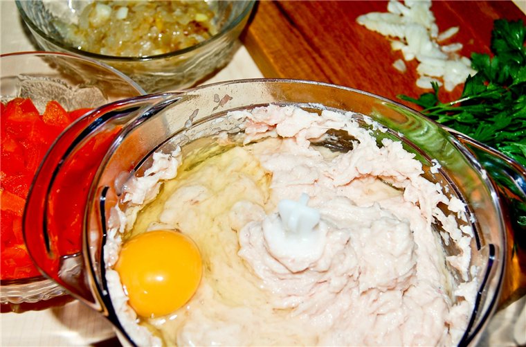 крылышки куриные, фаршированные, с кабачками