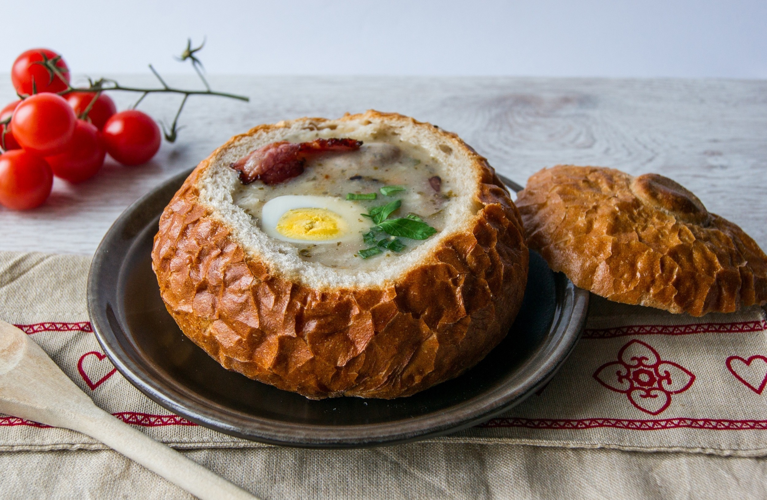 польский суп в хлебе