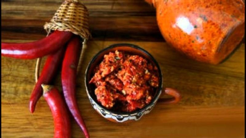 Аджика с орехом