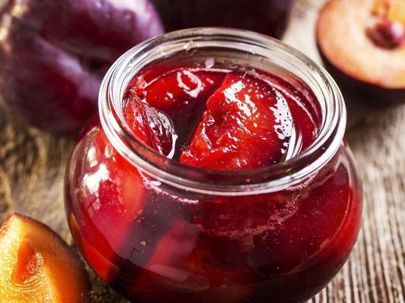 Сливы в собственном соку