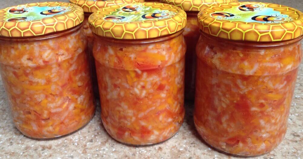 Салат с рисом в банках
