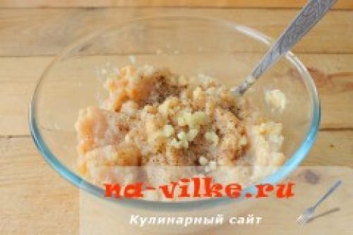Куриные котлеты с овсянкой и сыром. Ингредиенты: