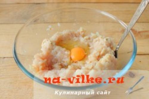 Куриные котлеты с овсянкой и сыром. Ингредиенты: