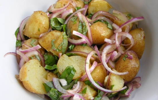 Готовим картошку с луком в духовке – по-украински, по-итальянски, по-царски и по-крестьянски. Рецепты картошки с луком в духовке